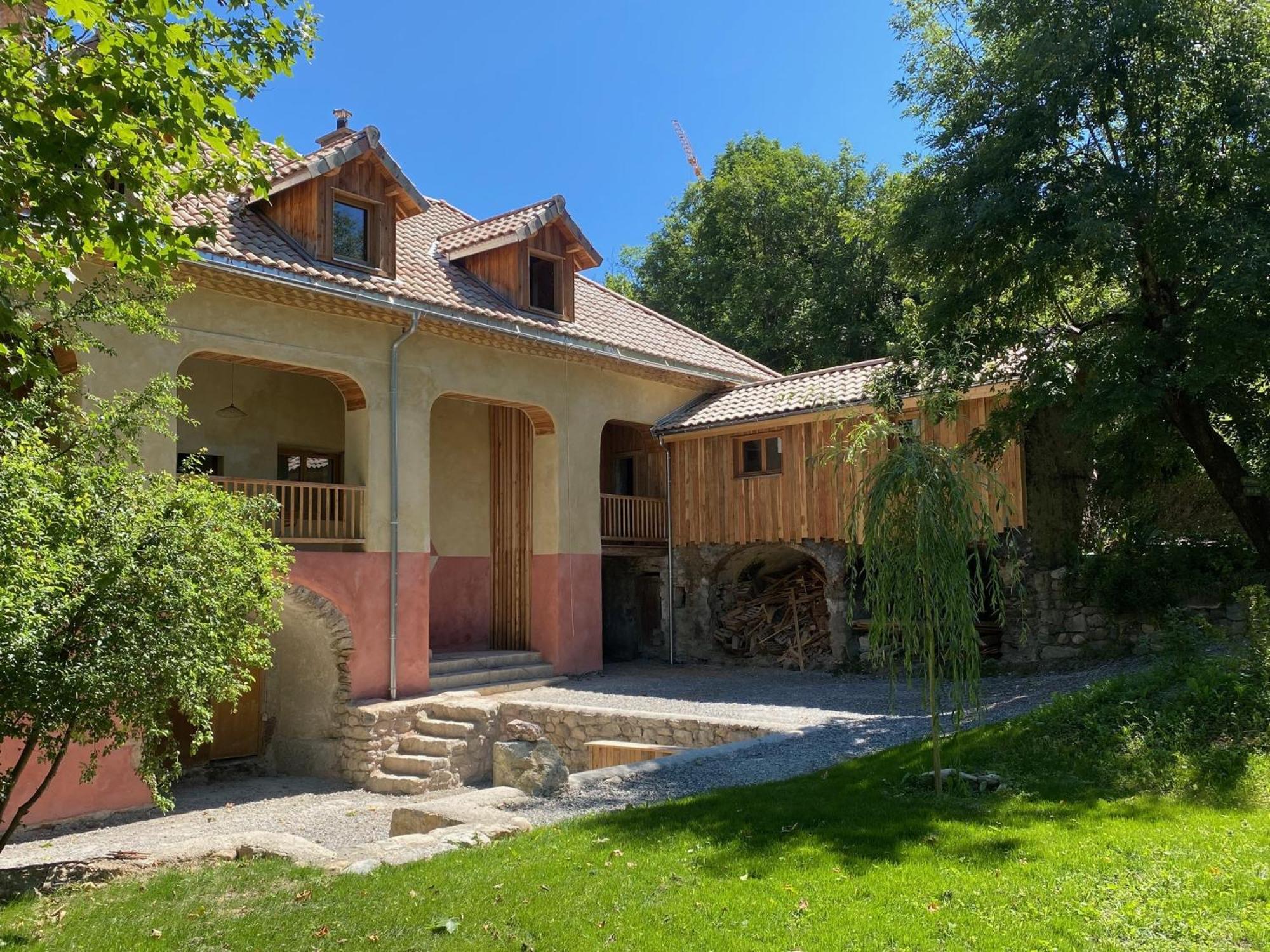 Les Cabanes Du Dauphine Et Gites A La Ferme Gap Camera foto