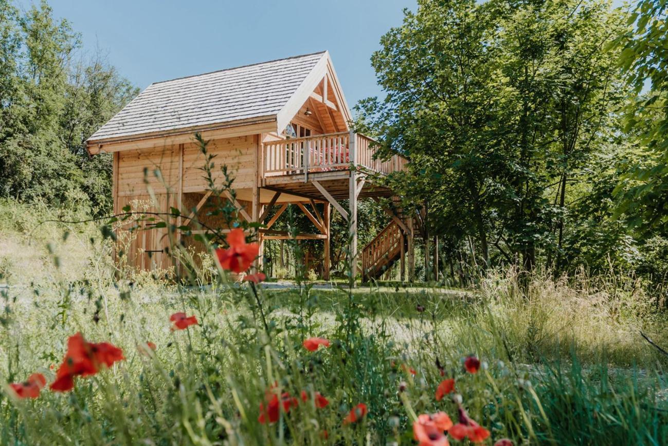 Les Cabanes Du Dauphine Et Gites A La Ferme Gap Esterno foto