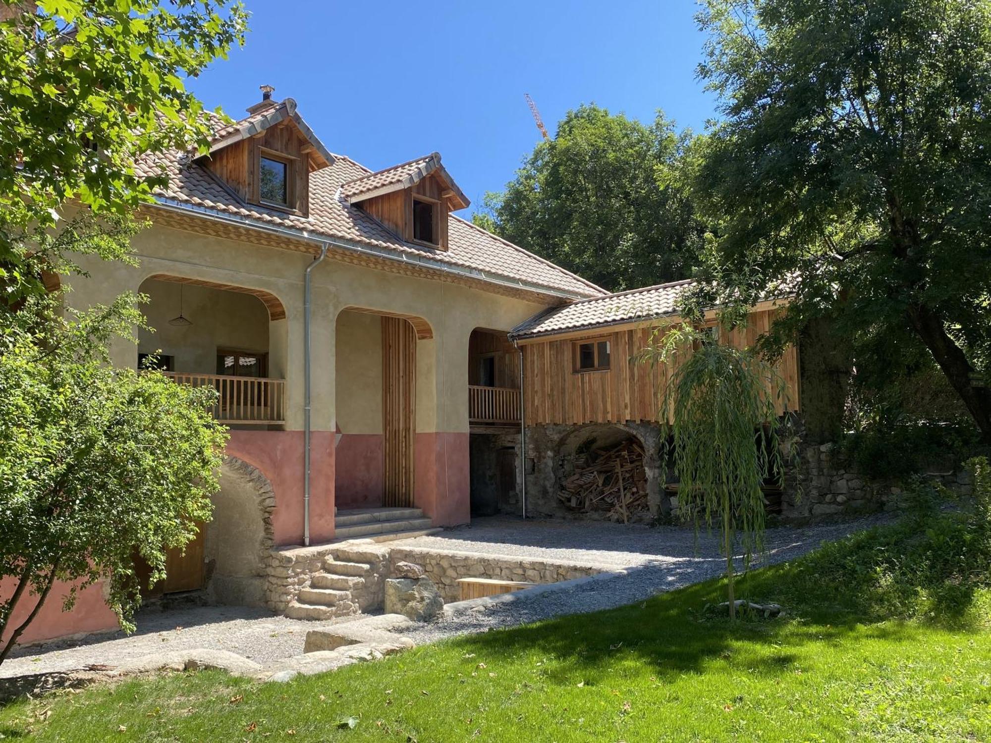 Les Cabanes Du Dauphine Et Gites A La Ferme Gap Camera foto